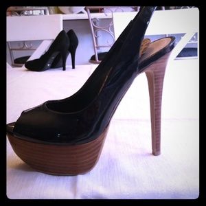 Jessica Simpson wood platform patent leather shoes